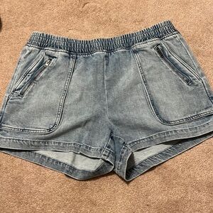 Aerie Jean shorts with zipper pockets